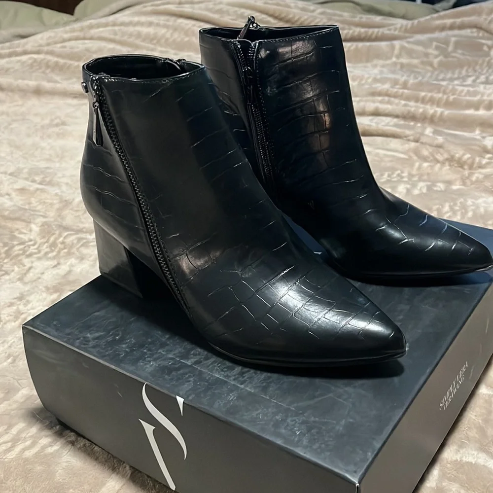 Vera Wang Black heels - Bluebird- 9.5 - Picture 4 of 6